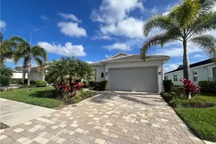 28442 Captiva Shell Loop, Bonita Springs, FL 34135 - Photo 2