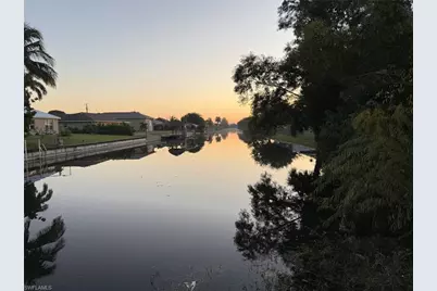 525 SE 11th Ct, Cape Coral, FL 33990 - Photo 22