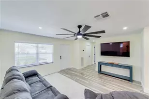 525 SE 11th Ct, Cape Coral, FL 33990 - Photo 6