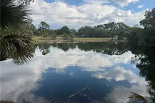 651 Pine Cone Ln, Naples, FL 34104 - Photo 4