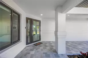 841 91st Ave N, Naples, FL 34108 - Photo 2