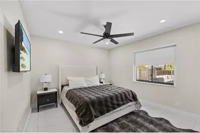 841 91st Ave N, Naples, FL 34108 - Photo 18