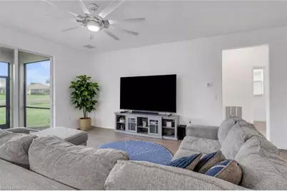 2257 Avocado Ln, Naples, FL 34120 - Photo 8