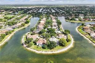 14484 Jekyll Island Ct, Naples, FL 34119 - Photo 18