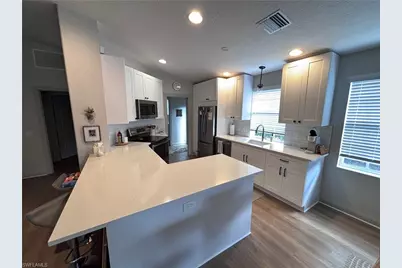 4820 San Carlo Ct, Naples, FL 34109 - Photo 10