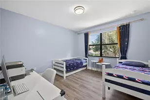 7845 Bristol Cir, Naples, FL 34120 - Photo 22