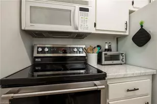 766 Central Ave, Naples, FL 34102 - Photo 8