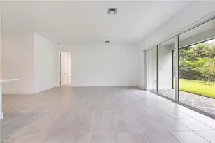 12448 Violet Ln, Naples, FL 34120 - Photo 4