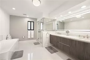 2307 Queens Way, Naples, FL 34112 - Photo 10