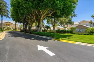 773 Wiggins Lake Dr, Naples, FL 34110 - Photo 28