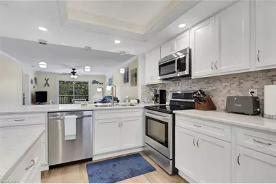 134 Cypress Way E #305, Naples, FL 34110 - Photo 4