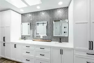 999 E Valley Dr, Bonita Springs, FL 34134 - Photo 24