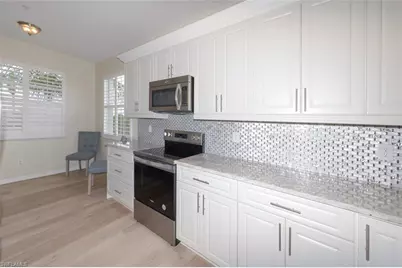 8106 Queen Palm Ln #131, Fort Myers, FL 33966 - Photo 14