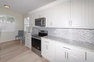 8106 Queen Palm Ln, Fort Myers, FL 33966 - Photo 14