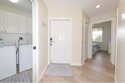 8106 Queen Palm Ln #131, Fort Myers, FL 33966 - Photo 12