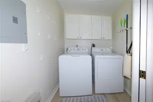 8106 Queen Palm Ln, Fort Myers, FL 33966 - Photo 34