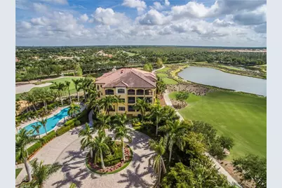 2538 Marquesa Royale Ln #PH 5-301, Naples, FL 34109 - Photo 2