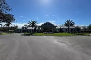 770 Waterford Dr, Naples, FL 34113 - Photo 36