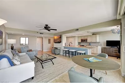 5550 Heron Point Dr #703, Naples, FL 34108 - Photo 4