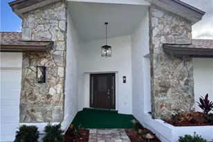 1203 Foxfire Ln, Naples, FL 34104 - Photo 2