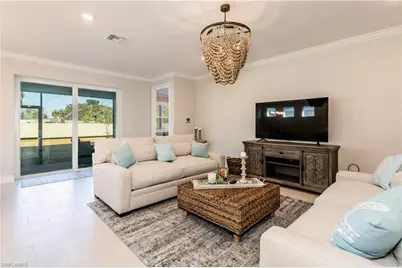 267 Tamarindo Ln, Naples, FL 34114 - Photo 4