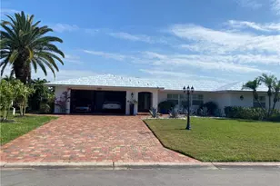 980 Bal Isle Dr, Fort Myers, FL 33919 - Photo 12