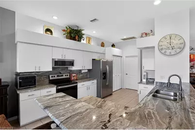 9131 Old Hickory Cir, Fort Myers, FL 33912 - Photo 14