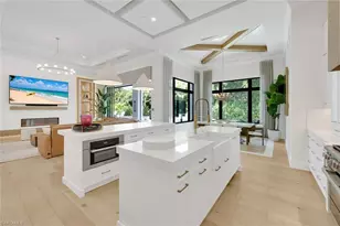 767 Park Shore Dr, Naples, FL 34103 - Photo 6