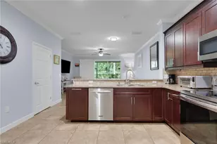 1289 Oxford Ln, Naples, FL 34105 - Photo 1