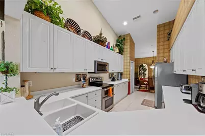 3920 Deer Crossing Ct #2, Naples, FL 34114 - Photo 16