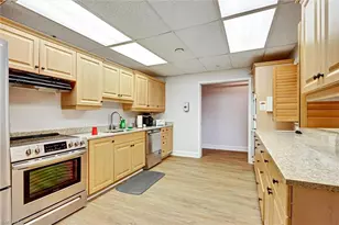 15512 Cedarwood Ln, Naples, FL 34110 - Photo 26