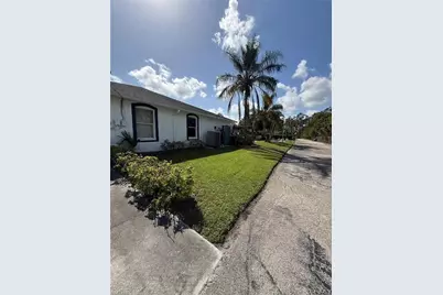 3220 29th Ave NE, Naples, FL 34120 - Photo 6