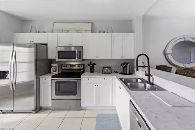 9175 Celeste Dr #204, Naples, FL 34113 - Photo 6