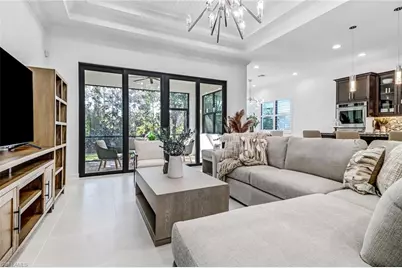 9264 Glenforest Dr, Naples, FL 34120 - Photo 12