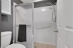 5784 Deauville Cir, Naples, FL 34112 - Photo 18