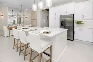 2669 Hyacinth Pl, Naples, FL 34112 - Photo 4