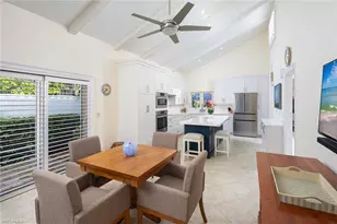 565 Tierra Mar Ln, Naples, FL 34108 - Photo 10