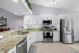 2395 Bayou Ln, Naples, FL 34112 - Photo 14