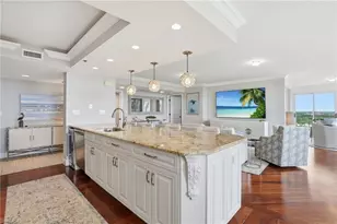 6585 Nicholas Blvd, Naples, FL 34108 - Photo 10