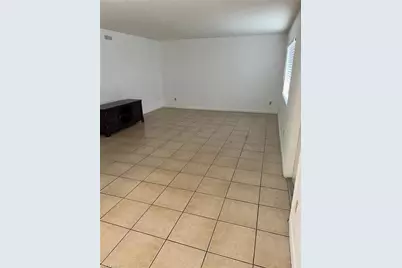 4633 Bayshore Dr #M4, Naples, FL 34112 - Photo 8