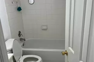 4633 Bayshore Dr, Naples, FL 34112 - Photo 14