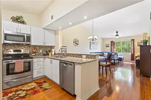 8288 Key Royal Ln, Naples, FL 34119 - Photo 6