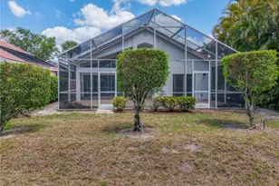 351 Pindo Palm Dr, Naples, FL 34104 - Photo 42