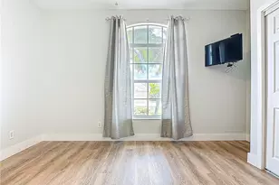 351 Pindo Palm Dr, Naples, FL 34104 - Photo 26