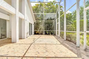 351 Pindo Palm Dr, Naples, FL 34104 - Photo 38