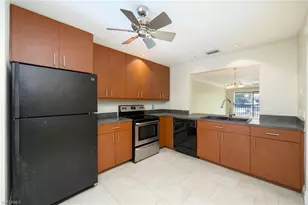 400 Misty Pines Circle, Naples, FL 34105 - Photo 10