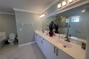 8125 Celeste Dr, Naples, FL 34113 - Photo 18