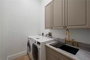 9833 Clear Lake Cir, Naples, FL 34109 - Photo 22