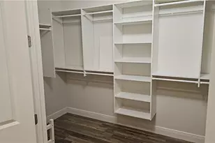 2305 Ariane Dr, Naples, FL 34112 - Photo 14