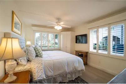 388 4th Ave S #388, Naples, FL 34102 - Photo 2